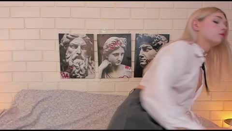 blondy_fina online show from October 14, 2025, 4:57 am