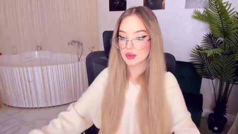 Sophia online show from February 15, 2025, 11:03 pm