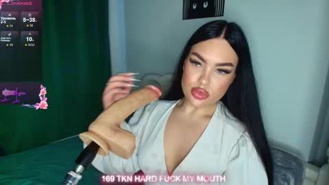 Snapshot of blowjob_queeny chatting on September 23, 2025, 6:49 am Welcome guysMy name KatePVT its Open online show from September 23, 2025, 6:49 am