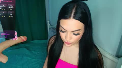 Snapshot of blowjob_queeny chatting on September 24, 2025, 5:55 am Welcome guysMy name KatePVT its Open online show from September 24, 2025, 5:55 am