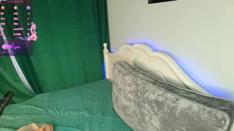 Snapshot of blowjob_queeny chatting on September 30, 2025, 6:51 am Welcome guysMy name KatePVT its Open online show from September 30, 2025, 6:51 am