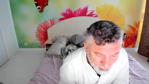 Nico online show from October 9, 2025, 6:44 am