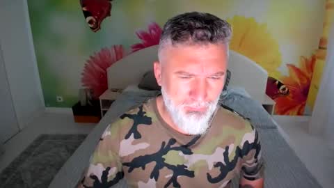 Nico online show from December 4, 2025, 2:26 pm