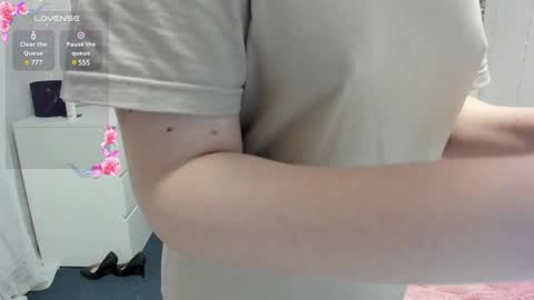 blue candy28 online show from January 5, 2025, 12:42 am