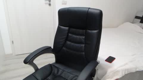 Snapshot of blue_eyes96 chatting on January 30, 2025, 9:04 pm Juliet online show from January 30, 2025, 9:04 pm