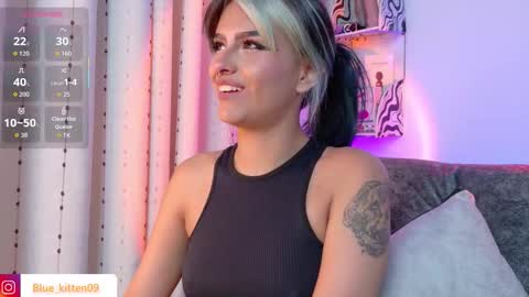 Snapshot of blue_kittenn chatting on November 11, 2025, 6:24 am blue_kittenn online show from November 11, 2025, 6:24 am