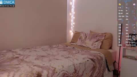 Blue online show from November 2, 2025, 5:15 pm