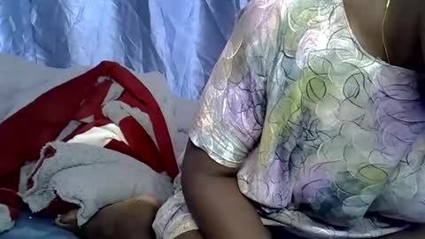 blue_savagee online show from November 20, 2025, 8:47 am