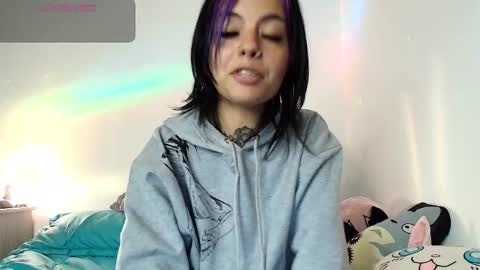Snapshot of blue_tatuu1 chatting on December 10, 2024, 3:30 am Alice bleu for friends  online show from December 10, 2024, 3:30 am