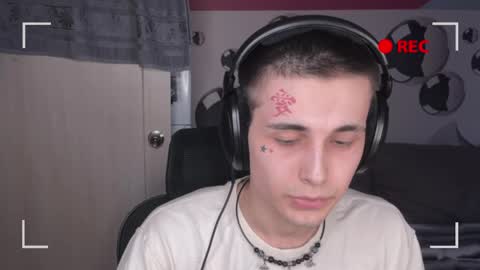 SONNYVAN online show from November 19, 2025, 10:15 am