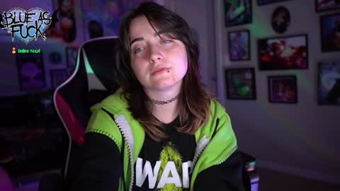 Blue online show from December 12, 2024, 3:10 am