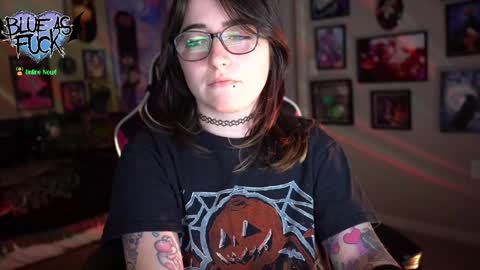 Blue online show from January 11, 2025, 1:16 am