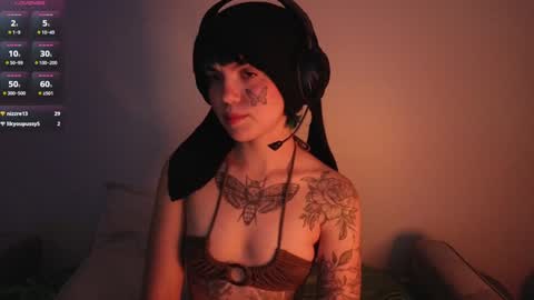 Blue online show from December 4, 2024, 2:31 am