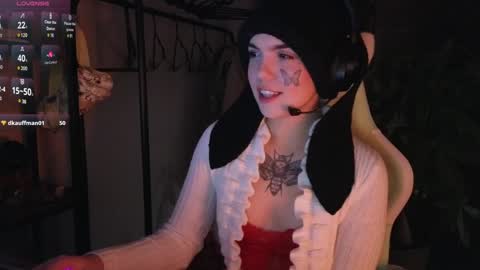 Blue online show from December 22, 2024, 5:23 am