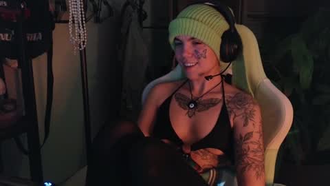 Blue online show from January 12, 2025, 5:13 am