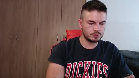 Snapshot of blueeyeboy0 chatting on January 8, 2025, 12:37 pm blueeyeboy0 online show from January 8, 2025, 12:37 pm