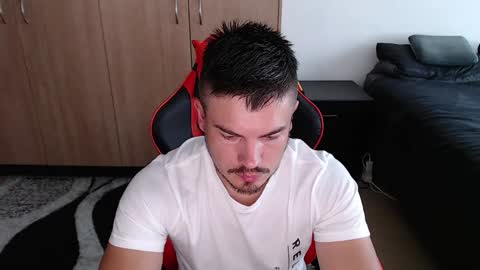 Snapshot of blueeyeboy0 chatting on January 13, 2025, 12:35 pm blueeyeboy0 online show from January 13, 2025, 12:35 pm