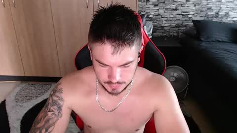 Snapshot of blueeyeboy0 chatting on February 12, 2025, 9:42 am blueeyeboy0 online show from February 12, 2025, 9:42 am