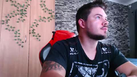 Snapshot of blueeyeboy0 chatting on November 6, 2025, 6:58 am blueeyeboy0 online show from November 6, 2025, 6:58 am