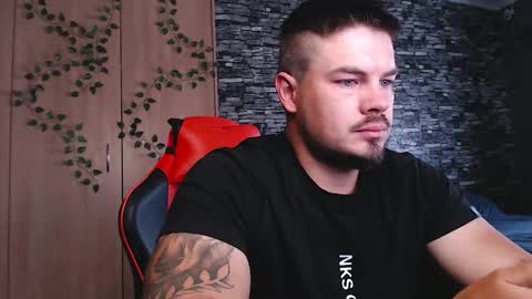 Snapshot of blueeyeboy0 chatting on November 10, 2025, 11:53 am blueeyeboy0 online show from November 10, 2025, 11:53 am