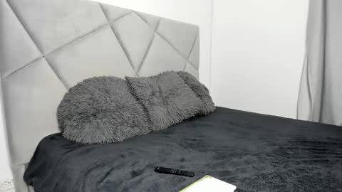 Snapshot of blueeyeslexxxy chatting on December 14, 2025, 8:52 am blueeyeslexxxy online show from December 14, 2025, 8:52 am