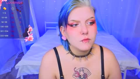 Hi my name is Lunaray online show from September 24, 2025, 11:02 am