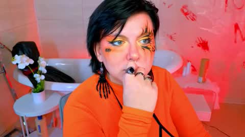 Hi my name is Lunaray online show from October 23, 2025, 10:03 am