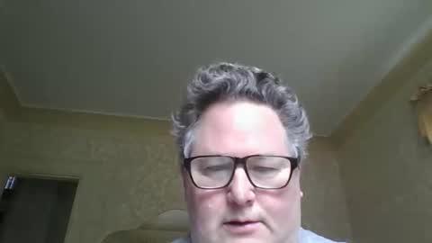 bluemoose70 online show from November 6, 2025, 5:47 pm