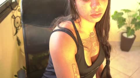 Snapshot of bluemysticlady chatting on January 17, 2025, 9:17 am FLORAA online show from January 17, 2025, 9:17 am