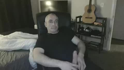 Snapshot of blueyesforyou2nit chatting on February 24, 2025, 7:33 am blueyesforyou2nit online show from February 24, 2025, 7:33 am