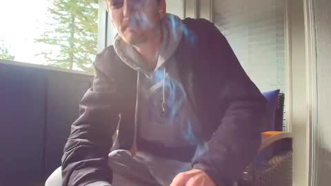 Snapshot of bluezed4 chatting on October 30, 2025, 4:30 pm blue online show from October 30, 2025, 4:30 pm