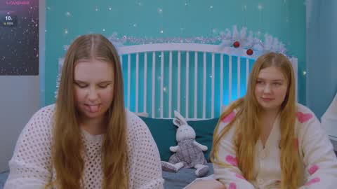 Snapshot of blush_ellie chatting on January 14, 2025, 11:53 am Ellie3 online show from January 14, 2025, 11:53 am