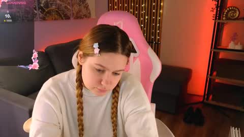 Snapshot of blush_ellie chatting on March 3, 2025, 3:42 pm Ellie3 online show from March 3, 2025, 3:42 pm