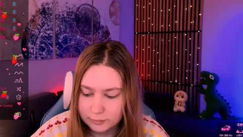 Snapshot of blush_ellie chatting on October 26, 2025, 9:42 pm Ellie3 online show from October 26, 2025, 9:42 pm