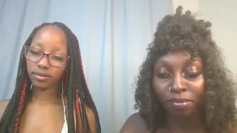 Snapshot of blushbelle chatting on November 10, 2025, 9:25 pm Belle online show from November 10, 2025, 9:25 pm