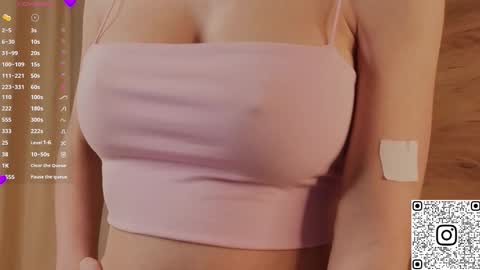 Snapshot of blushinbloom chatting on October 22, 2025, 6:13 am Dolores online show from October 22, 2025, 6:13 am