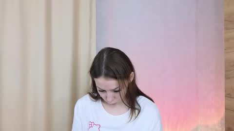 Snapshot of blushinbloom chatting on November 22, 2025, 6:23 am Dolores online show from November 22, 2025, 6:23 am