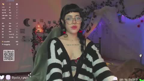 Snapshot of blushing_nymph chatting on December 10, 2024, 4:45 am Im Nym Justa nymph on twitter and IG online show from December 10, 2024, 4:45 am