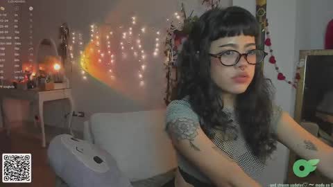 Snapshot of blushing_nymph chatting on February 24, 2025, 2:08 am Im Nym Justa nymph on twitter and IG online show from February 24, 2025, 2:08 am