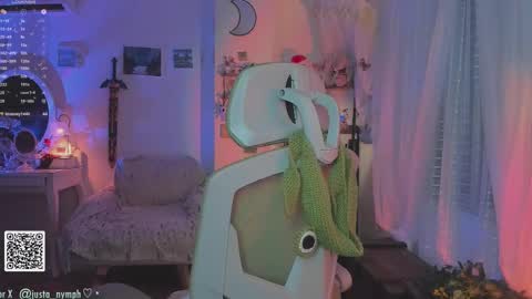 Snapshot of blushing_nymph chatting on September 19, 2025, 2:35 am Im Nym Justa nymph on twitter and IG online show from September 19, 2025, 2:35 am