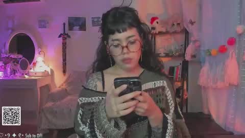 Snapshot of blushing_nymph chatting on September 27, 2025, 2:27 am Im Nym Justa nymph on twitter and IG online show from September 27, 2025, 2:27 am