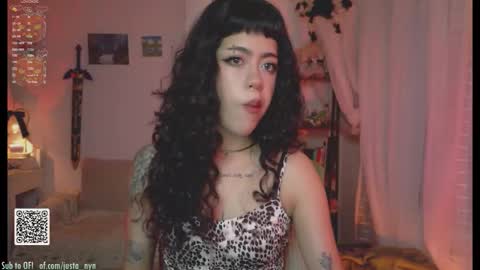 Snapshot of blushing_nymph chatting on October 10, 2025, 2:21 am Im Nym Justa nymph on twitter and IG online show from October 10, 2025, 2:21 am