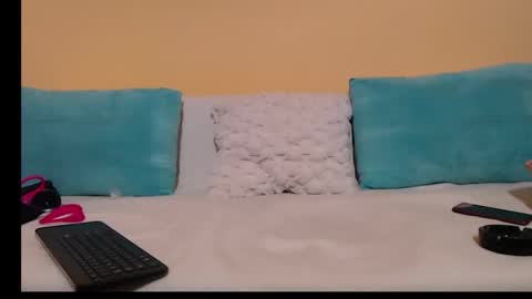 Snapshot of bobandchris33 chatting on October 10, 2025, 2:16 pm SlutWife online show from October 10, 2025, 2:16 pm