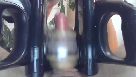 Bobby123 online show from October 29, 2025, 2:08 pm