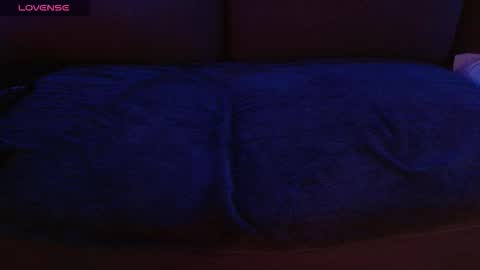 Bobby English online show from November 28, 2025, 9:23 am