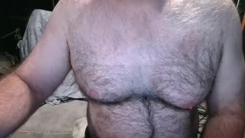 Snapshot of bobbyhill27b chatting on October 2, 2025, 2:29 am BobbyHill27b online show from October 2, 2025, 2:29 am