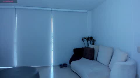 danna online show from October 14, 2025, 11:33 am