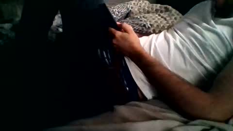 Snapshot of boefertje001 chatting on December 17, 2025, 9:59 am Bandit online show from December 17, 2025, 9:59 am