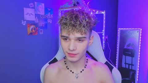 Snapshot of boicute chatting on January 19, 2025, 6:32 pm ALEXPVT IS OPEN online show from January 19, 2025, 6:32 pm