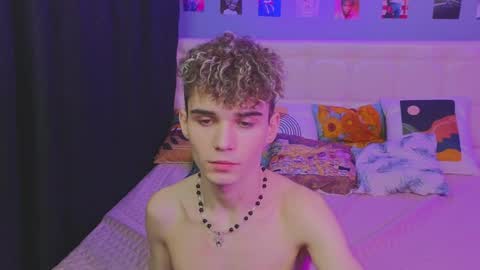 Snapshot of boicute chatting on February 1, 2025, 4:03 am ALEXPVT IS OPEN online show from February 1, 2025, 4:03 am